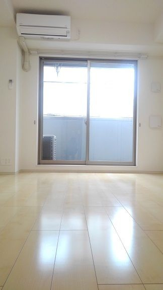 カーサ イリーデNISHINOの居間・リビング