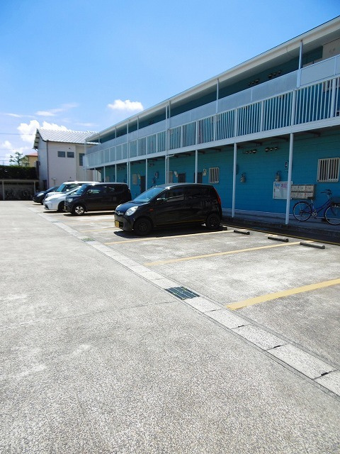 コーポ幸Ｂの駐車場