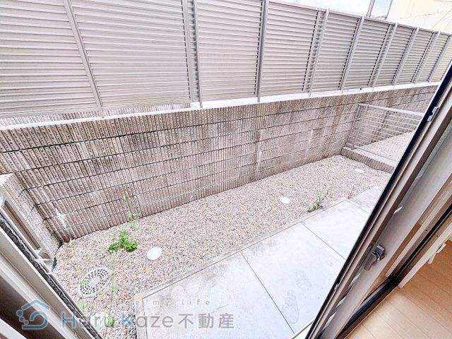 【庭】 | カメリア B棟【名古屋市賃貸・ワンフロアー2戸】