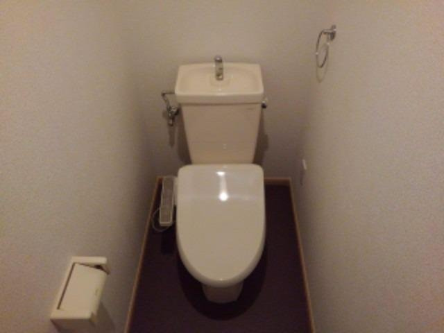 エトワール生駒のトイレ|シンプルで使いやすいトイレです