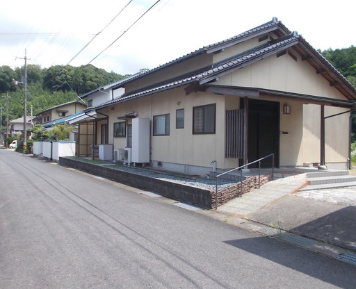 東忌部町　平家中古戸建の外観|おしゃれな外観です