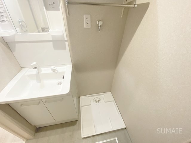 太陽と月の調和 ＬＵＮＡＲＥ元町の洗面所|室内洗濯機置き場です！
