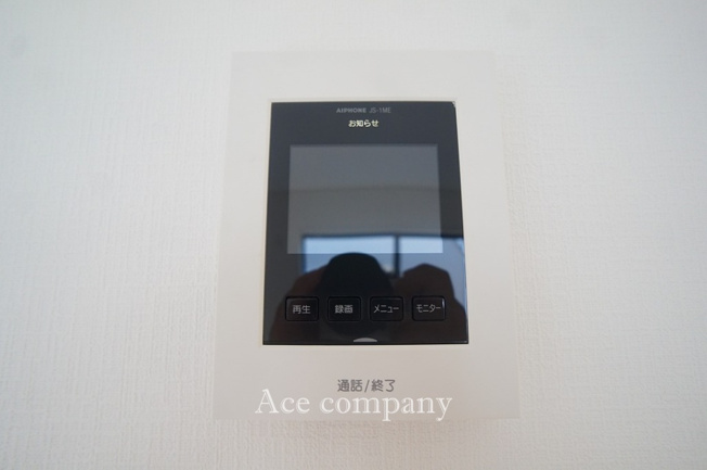 【内観：施工例】 | 平野区長吉六反3丁目 | 【同社による同仕様の施工例】人感センサー付玄関灯・TVモニターホン完備です☆