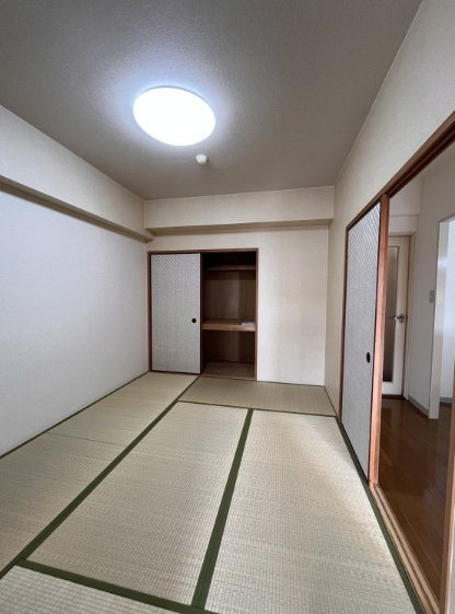 インペリアル南ヶ丘の和室