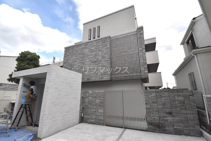 【外観】Ｐｕｒｅ　Ｇａｒｄｅｎｓ　Ｏｋａｍｏｔｏ 