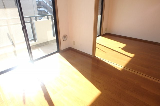 グランドクレスト武蔵中原の居間・リビング|他のお部屋の参考写真となります。