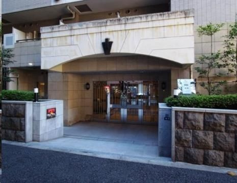 パレステュディオ虎ノ門のエントランス