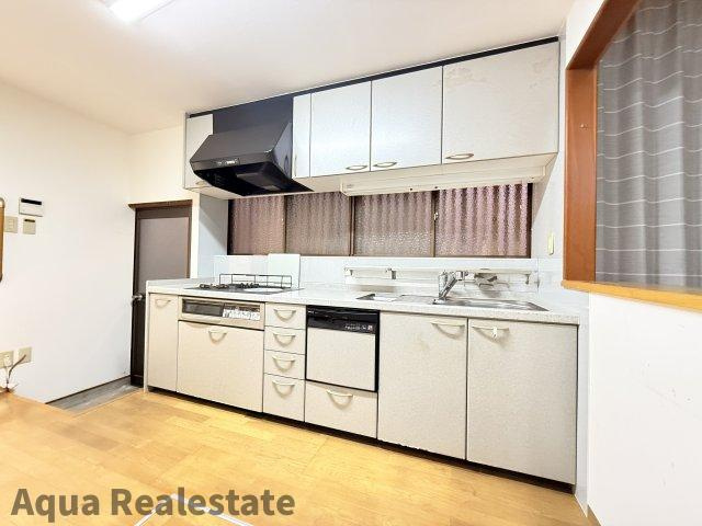 高松市鶴市町 中古戸建のキッチン|使いやすいキッチンです