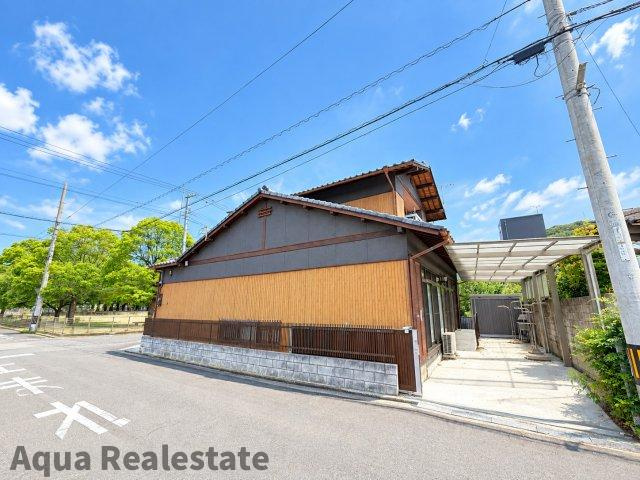 高松市鶴市町 中古戸建の前面道路含む現地写真|前面道路含む現地写真です