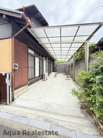 高松市鶴市町 中古戸建の駐車場|駐車場です