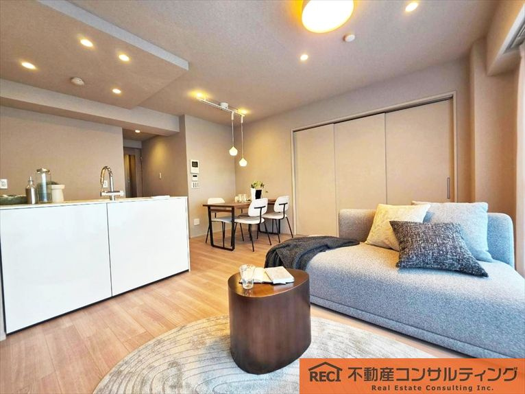 ロイヤル住吉川の外観