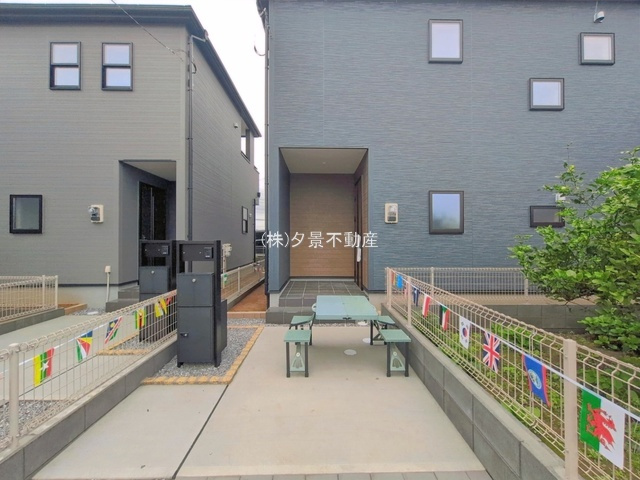 《仲介手数料無料》上尾市大字平方1663-2新築一戸建てリーブルガーデン