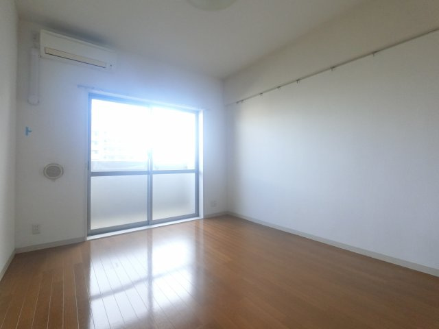 【居間・リビング】 | ウィンヒルズ勝田台 | ※寝室の写真です。