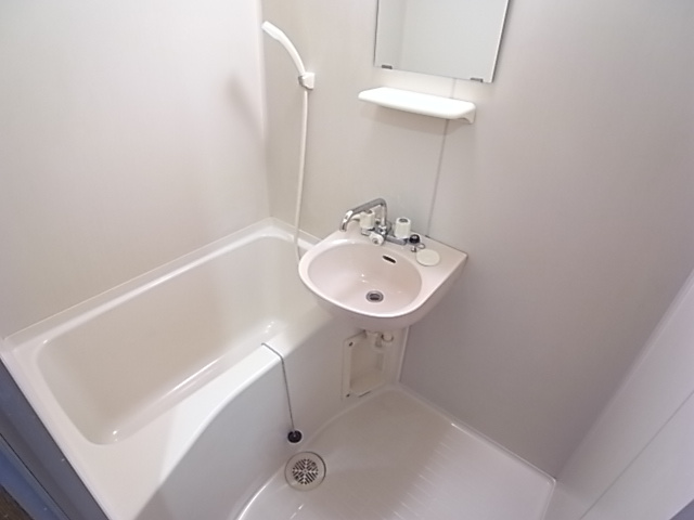 アンピエスぜんの浴室|バス・トイレセパレートです♪
