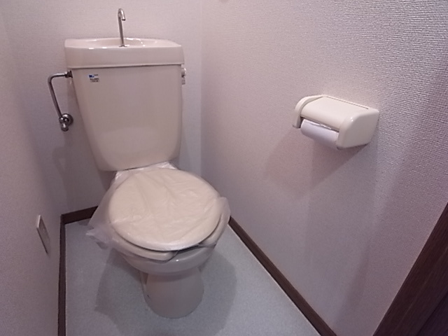 アンピエスぜんのトイレ|バス・トイレセパレートです♪