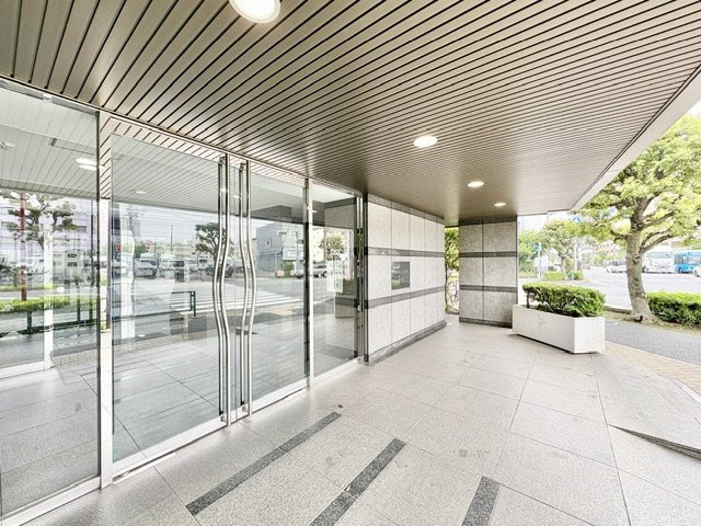 ミサワホームズ東大井（5階部分）／仲介手数料無料／新規フルリノベーションのエントランス
