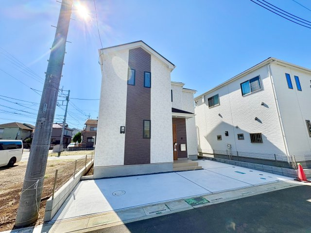《仲介手数料半額》上尾二ツ宮　ハートフルタウン　2-C号棟の前面道路含む現地写真