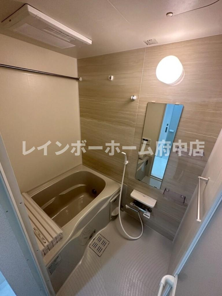 ｂ’CASA 調布 SOUTH COURTの浴室