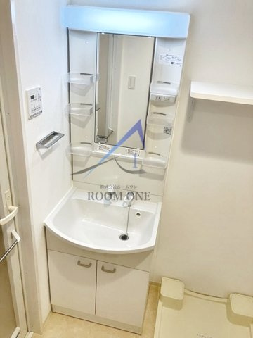 フェルクルールプレスト池袋WESTの洗面所|独立洗面台です。
