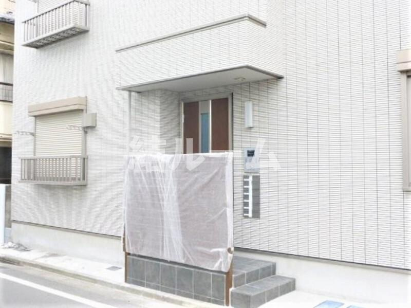 練馬区早宮３丁目の賃貸マンションのエントランス