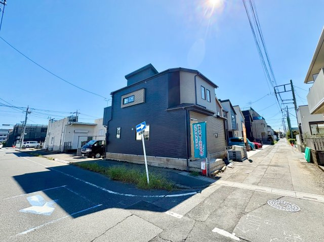 《仲介手数料半額》上尾市本町　全5棟　5号棟の前面道路含む現地写真