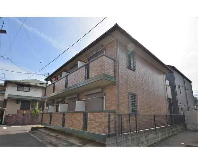 横浜市金沢区泥亀１丁目のアパートの外観