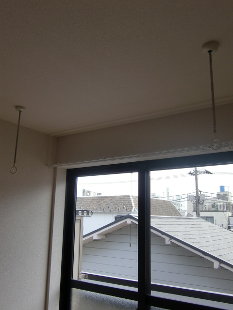 メゾン　メルベーユの設備|室内物干しフック