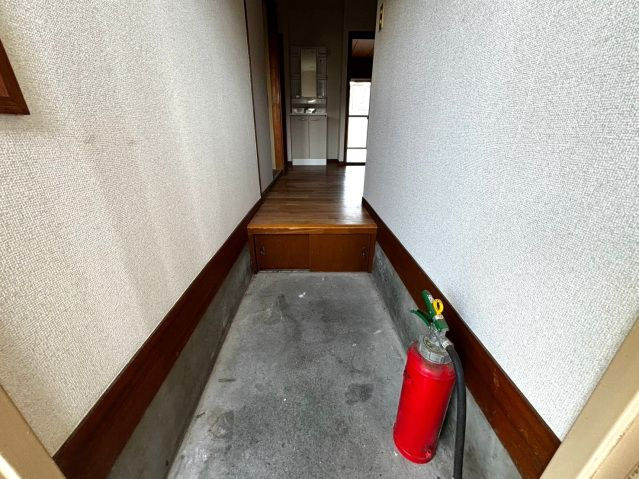 茶町ハイツの玄関