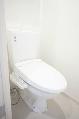 千葉市中央区若草１丁目の賃貸マンションのトイレ