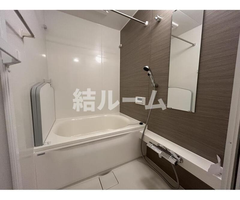 豊島区池袋本町１丁目のアパートの浴室