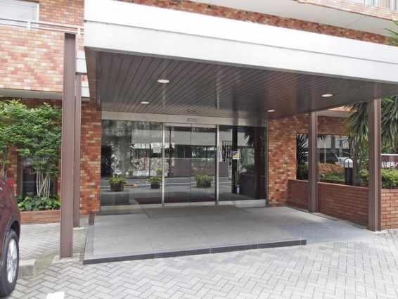 【エントランス】 | 信濃町ハイム