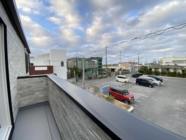 糸満市糸満Ⅳ（全2棟）のバルコニー|※同施工会社写真です