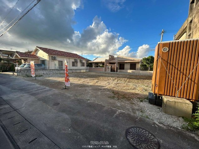 糸満市糸満Ⅳ（全2棟）の前面道路含む現地写真|南側公道4.0ｍ♪