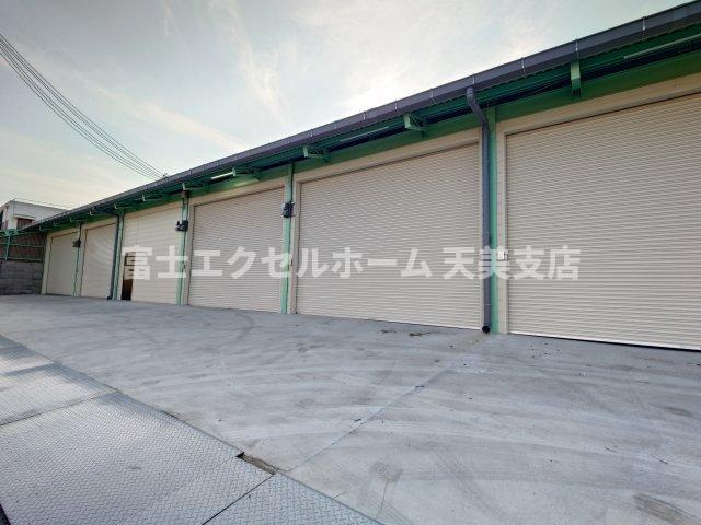 羽曳野倉庫の外観