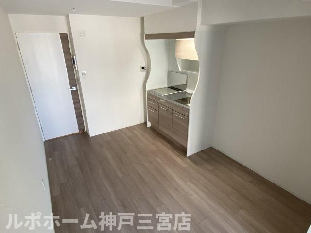 セレニテ神戸元町クレアの居間・リビング