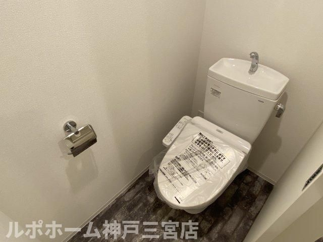セレニテ神戸元町クレアのトイレ