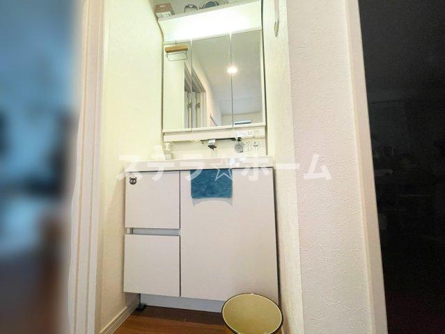 円山町 中古戸建の独立洗面台|独立洗面台で身支度をすべて済ませてしまいましょう