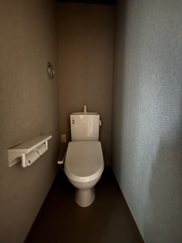 【トイレ】 | 篠原コーポラス２ | 落ち着いた色調のトイレです