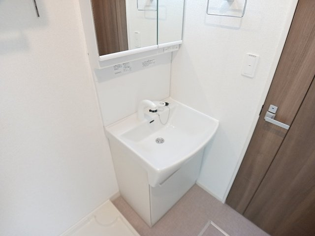 【洗面所】 | ストーキア | 忙しい朝には欠かせない洗面所です