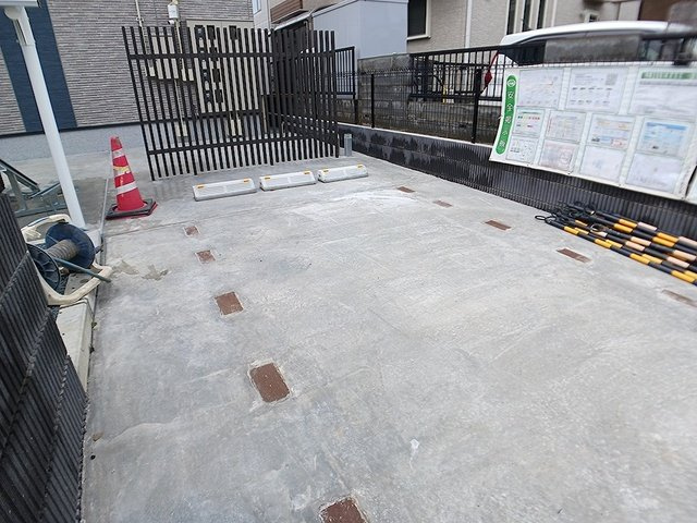 【駐車場】 | ストーキア | 駐車場完備です