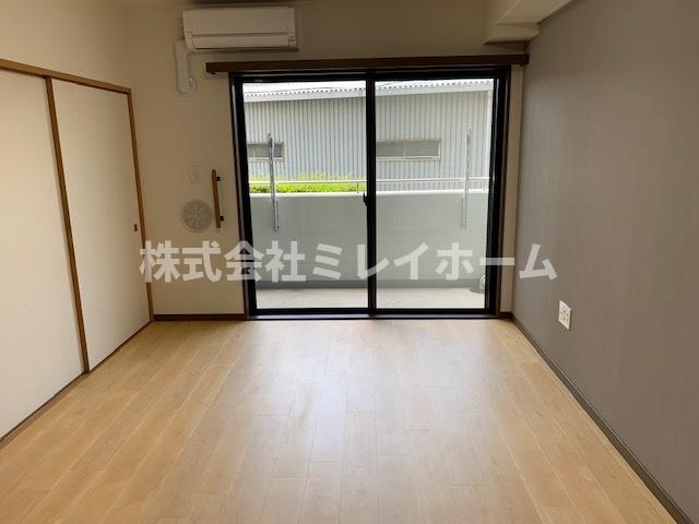プラムハイツ澤田の寝室|同建物内別のお部屋の参考写真になります。
