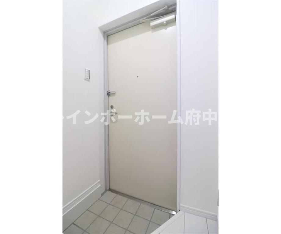 Ｌ．Ｅ．Ｈｉｌｌｓ　Ｙｏｋｏｙａｍａｃｈｏの玄関