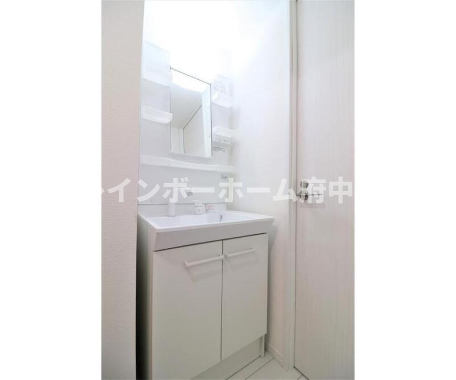 Ｌ．Ｅ．Ｈｉｌｌｓ　Ｙｏｋｏｙａｍａｃｈｏの独立洗面台