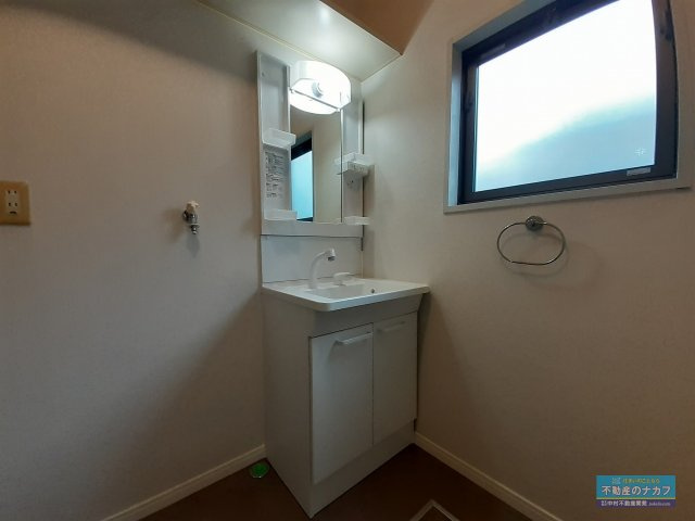 サンビレッジ八番館の独立洗面台|※同タイプの部屋写真です