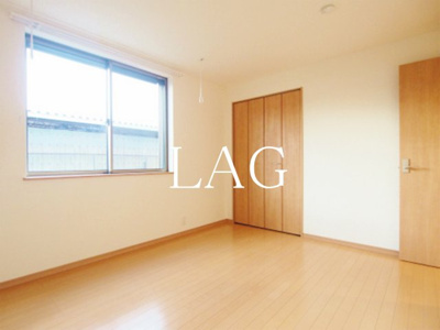 【居間・リビング】 | エスパシオ梅田 | 洋室のお部屋です。