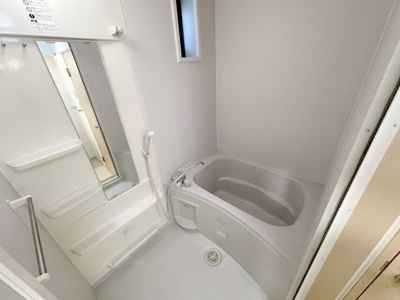 【浴室】 | メゾンシューペルブⅠ | 同形の別部屋の写真です