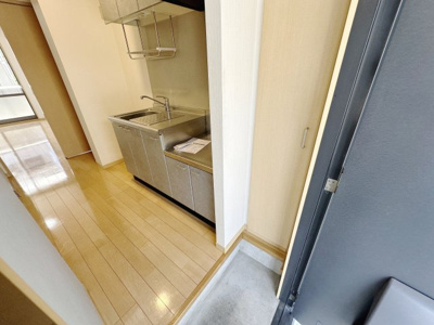 【玄関】 | メゾンシューペルブⅠ | 同形の別部屋の写真です