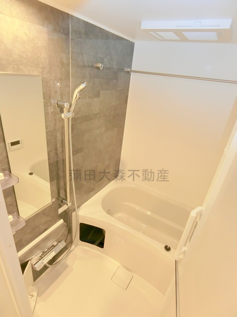 クレヴィアリグゼ蒲田西の浴室|浴室乾燥機能と追焚機能付きのお風呂