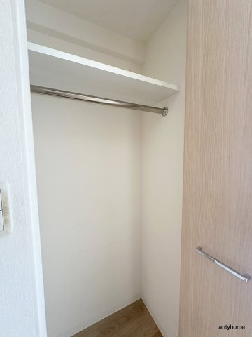 プレサンス松屋町ファステ　仲介手数料無料の収納