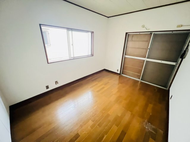 歌敷山４丁目貸家の子供部屋